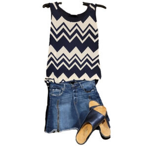 DISCREET Sleeveless Abstract Print Top Size S